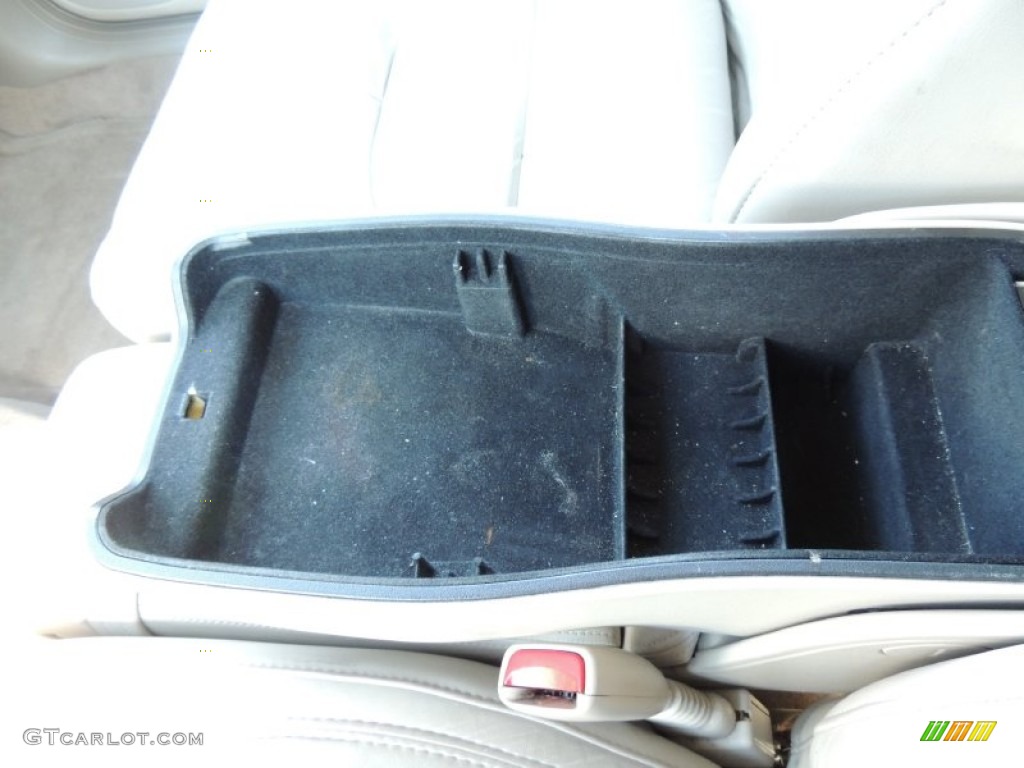 2005 DeVille Sedan - Light Platinum / Shale photo #24