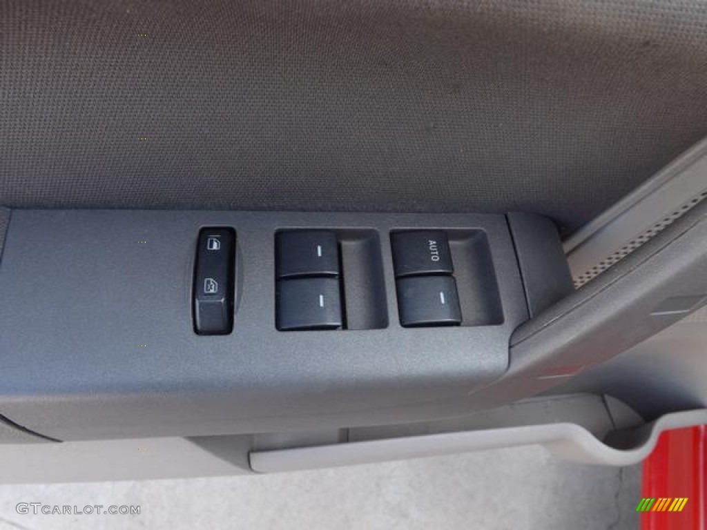 2008 Focus SE Sedan - Vermillion Red / Medium Stone photo #27