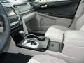 Super White - Camry LE Photo No. 5