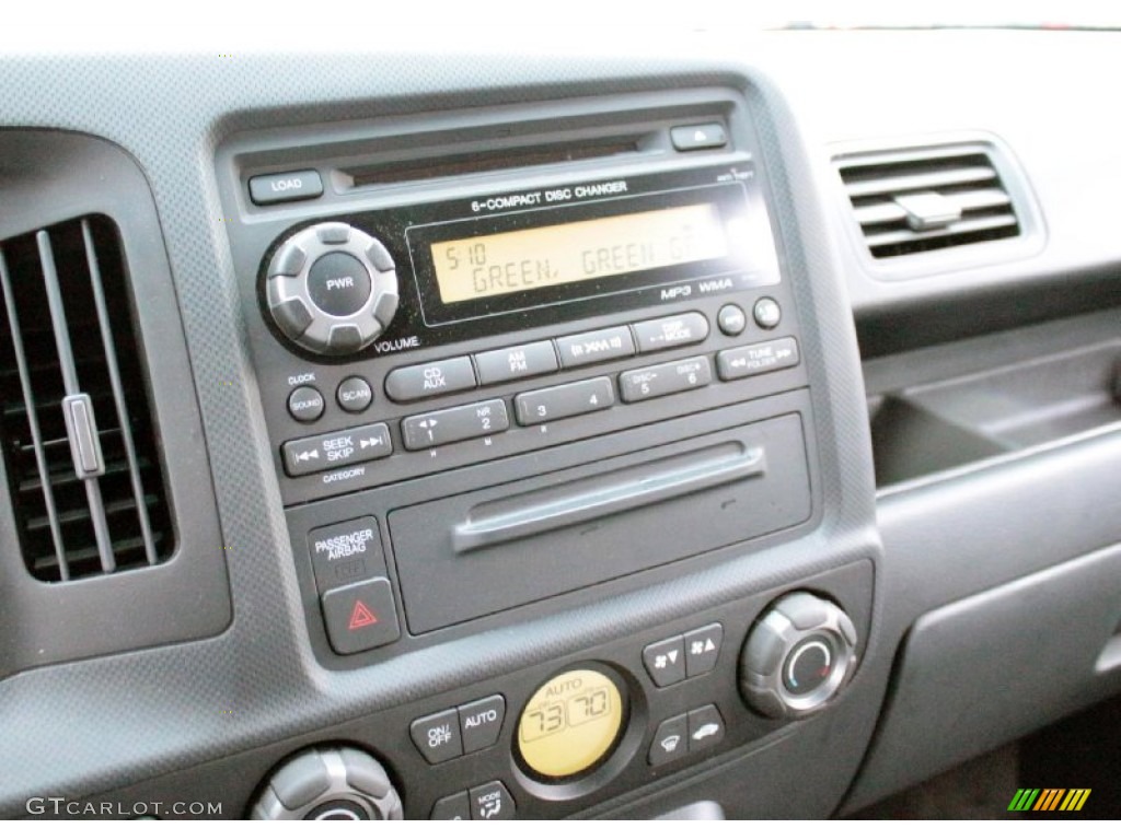2011 Honda Ridgeline RTL Controls Photo #77900152