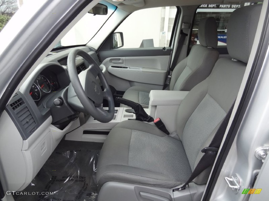 2008 Jeep Liberty Sport 4x4 Front Seat Photo #77900752