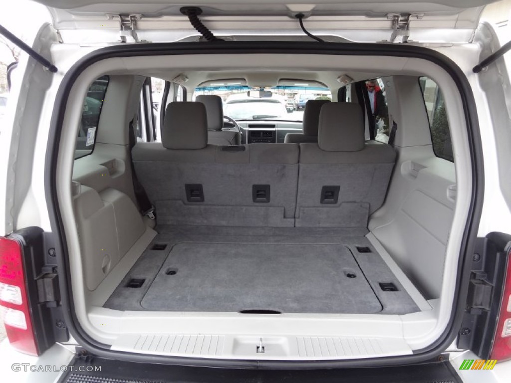 2008 Jeep Liberty Sport 4x4 Trunk Photo #77900872
