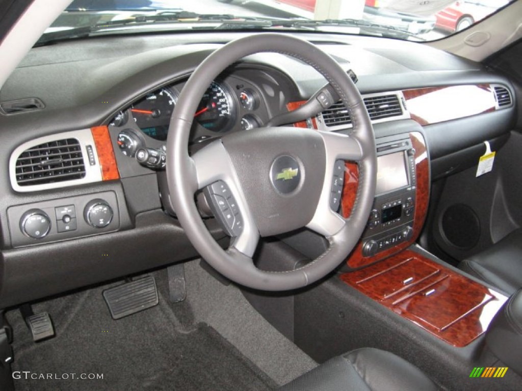 2013 Chevrolet Tahoe LTZ 4x4 Ebony Dashboard Photo #77900920