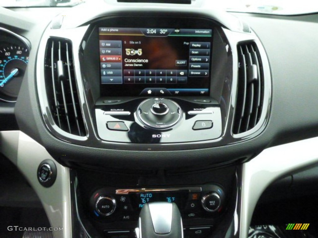 2013 Ford Escape SEL 1.6L EcoBoost 4WD Controls Photos