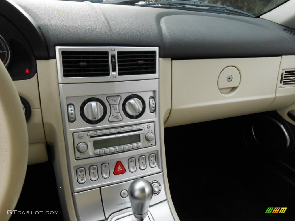 2006 Chrysler Crossfire Limited Roadster Controls Photos