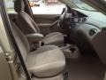 2001 Jackpot Gold Metallic Ford Focus SE Sedan  photo #3