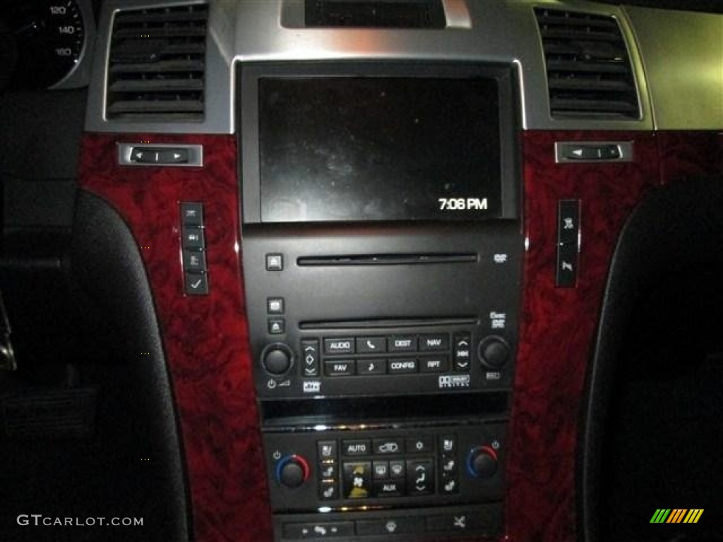 2008 Cadillac Escalade Standard Escalade Model Controls Photos