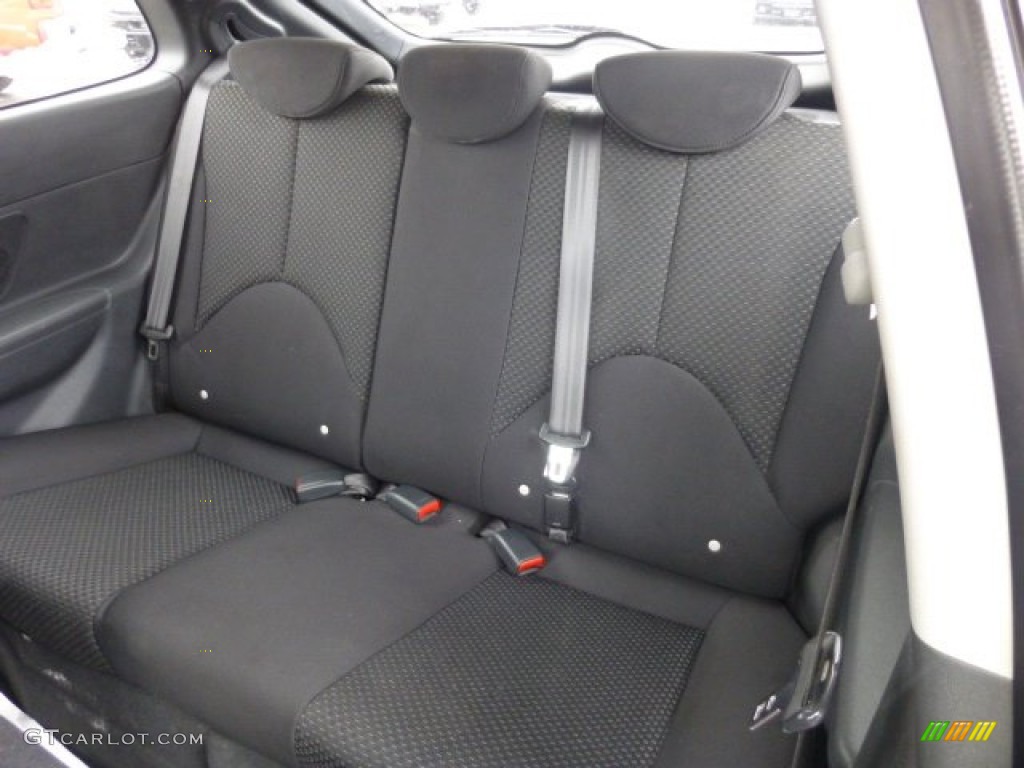 2010 Hyundai Accent GS 3 Door Rear Seat Photo #77904175