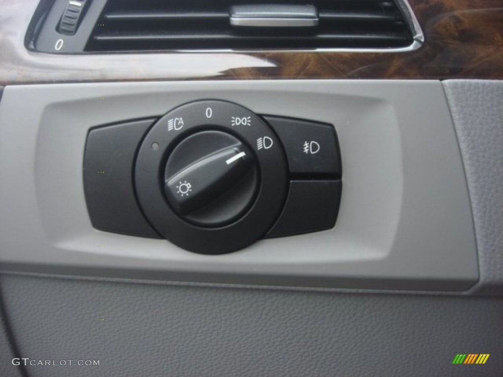 2008 BMW 3 Series 335i Sedan Controls Photo #77905486