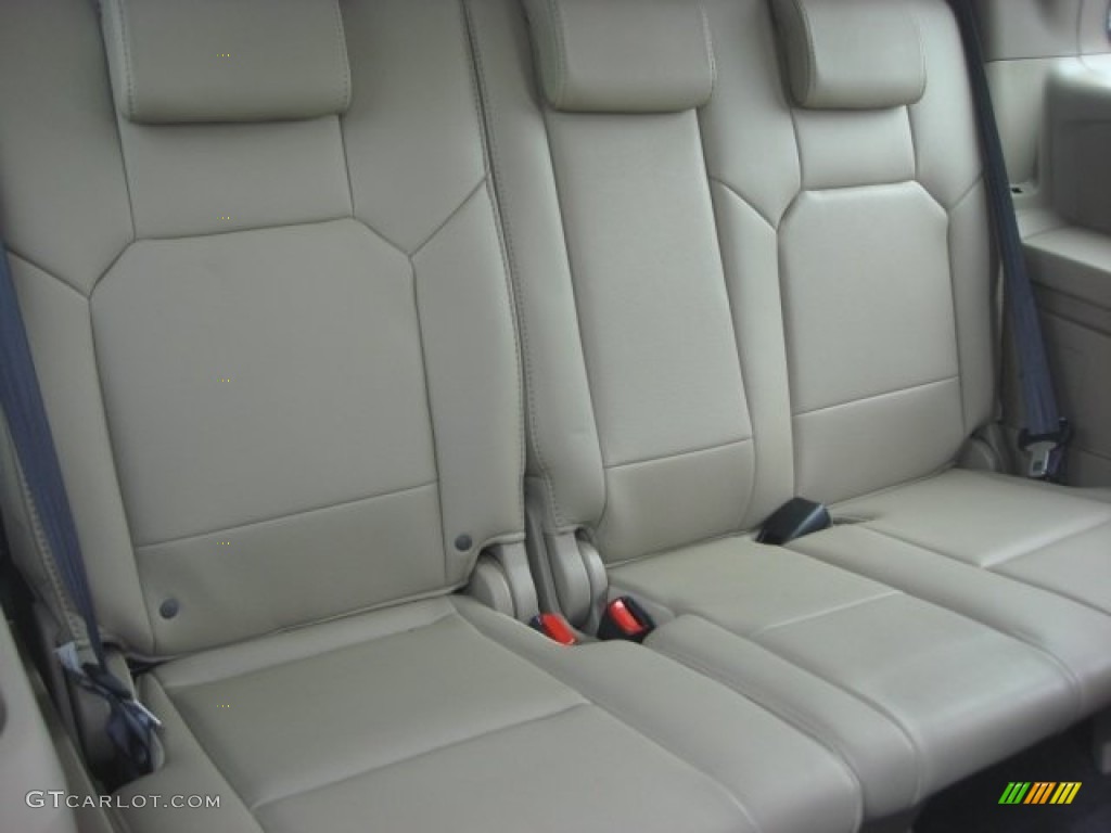 2010 Honda Pilot Touring Interior Color Photos