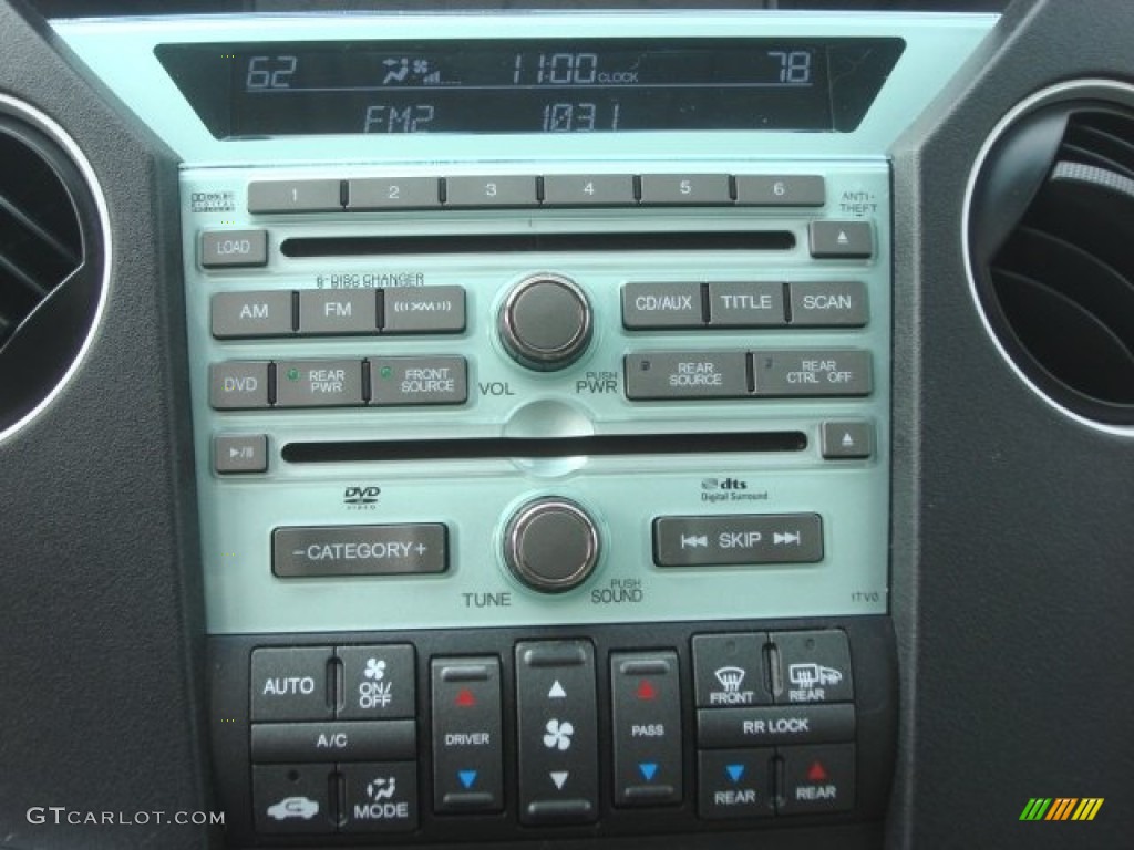 2010 Honda Pilot Touring Controls Photo #77906155