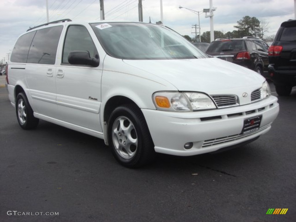 2001 Silhouette Premier - Arctic White / Beige photo #1