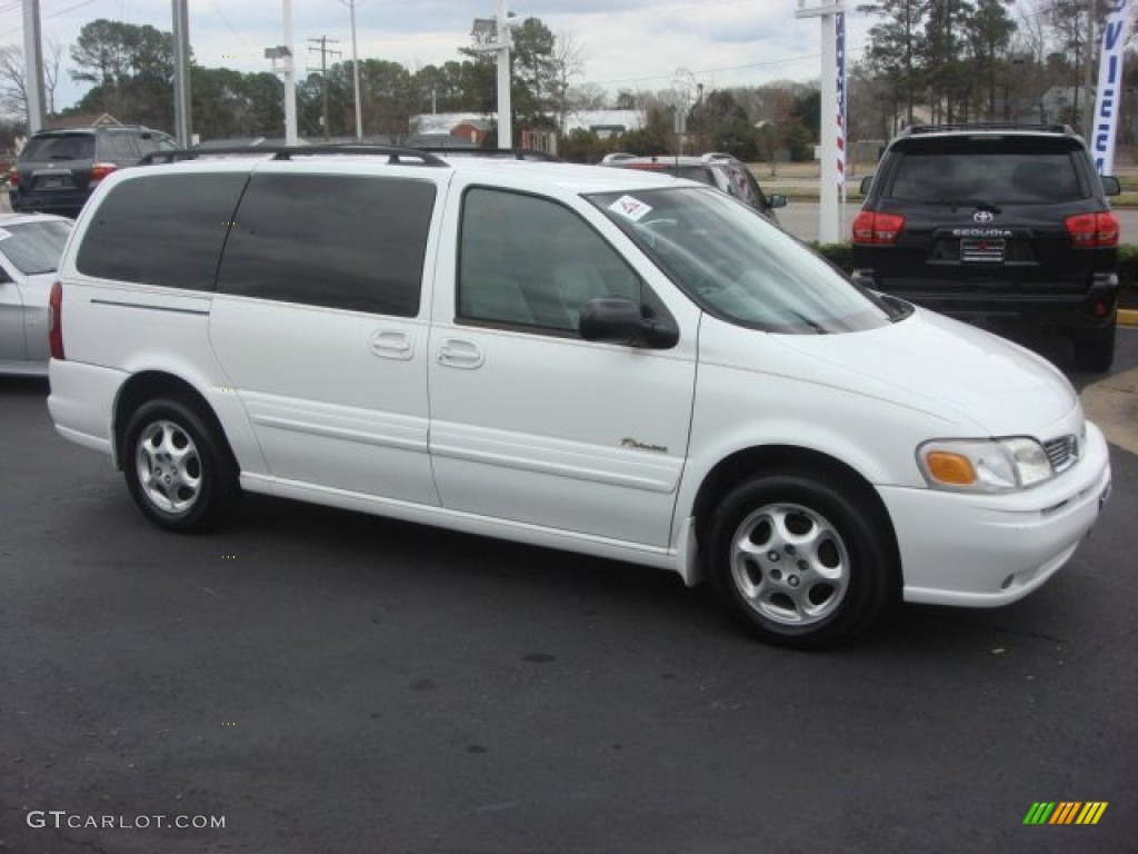 2001 Silhouette Premier - Arctic White / Beige photo #3