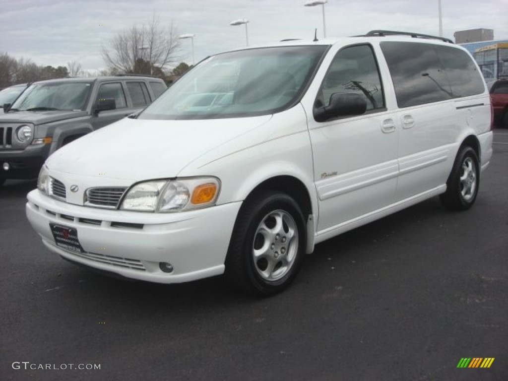 2001 Silhouette Premier - Arctic White / Beige photo #8