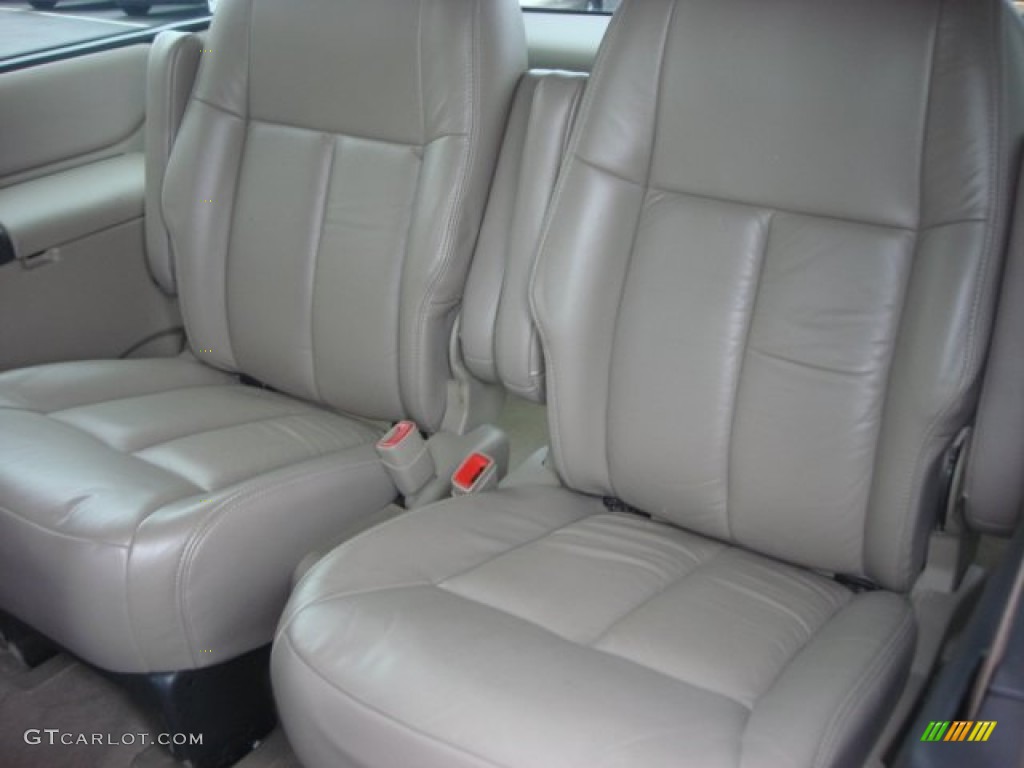 2001 Silhouette Premier - Arctic White / Beige photo #12