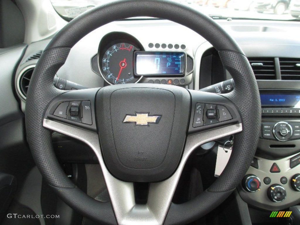 2013 Chevrolet Sonic LT Hatch Dark Pewter/Dark Titanium Steering Wheel Photo #77907661