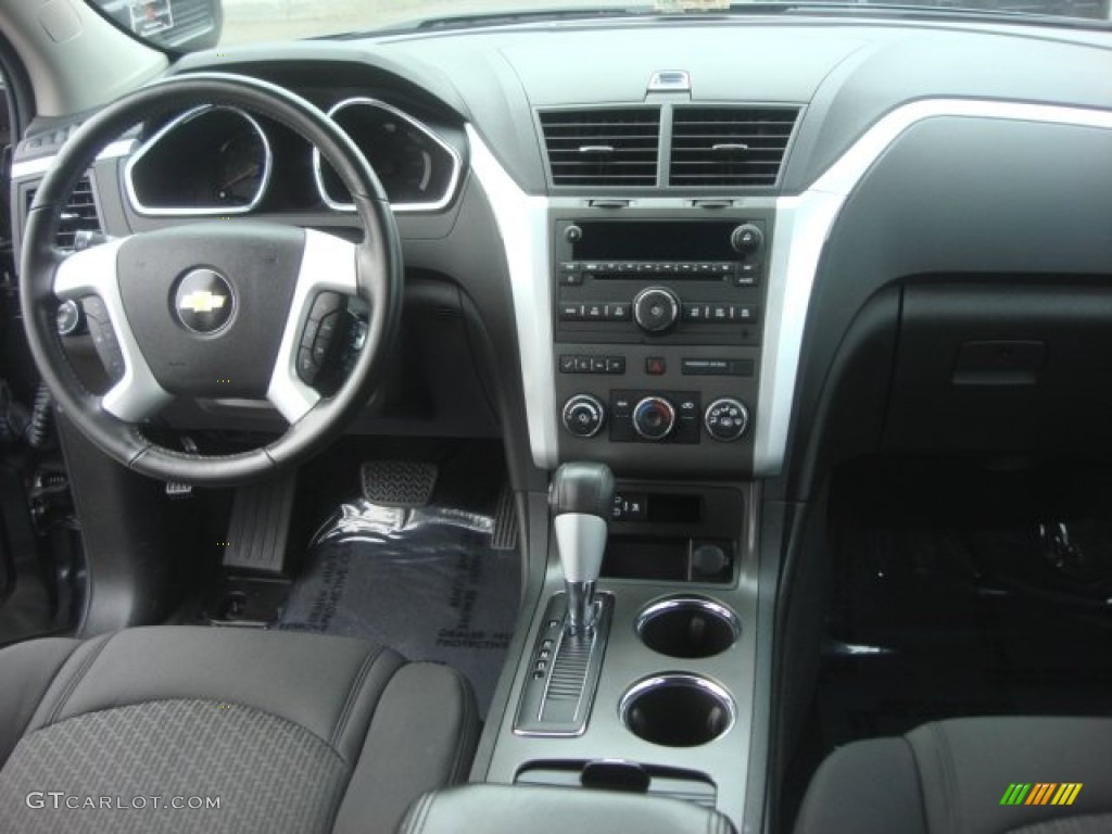 2011 Traverse LT - Cyber Gray Metallic / Ebony/Ebony photo #16