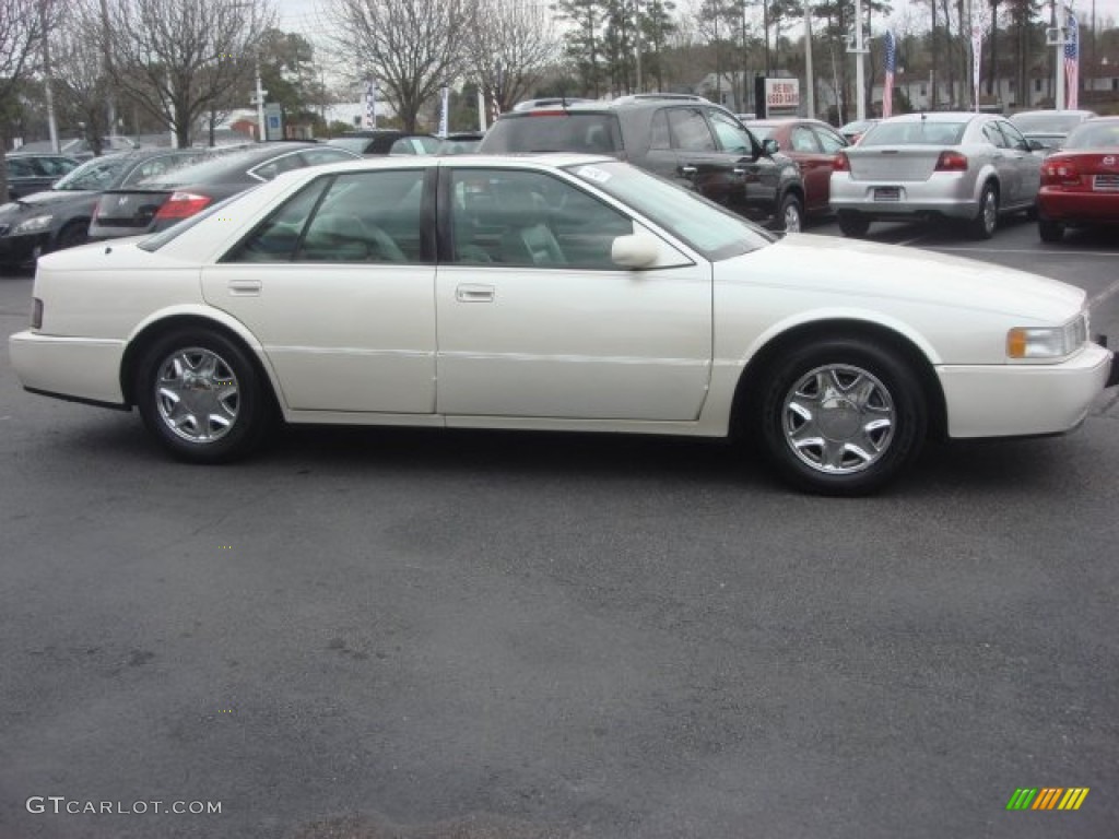 1997 Seville STS - White Diamond / Camel photo #3