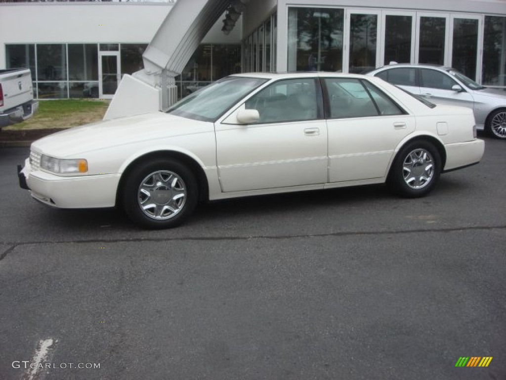 1997 Seville STS - White Diamond / Camel photo #7