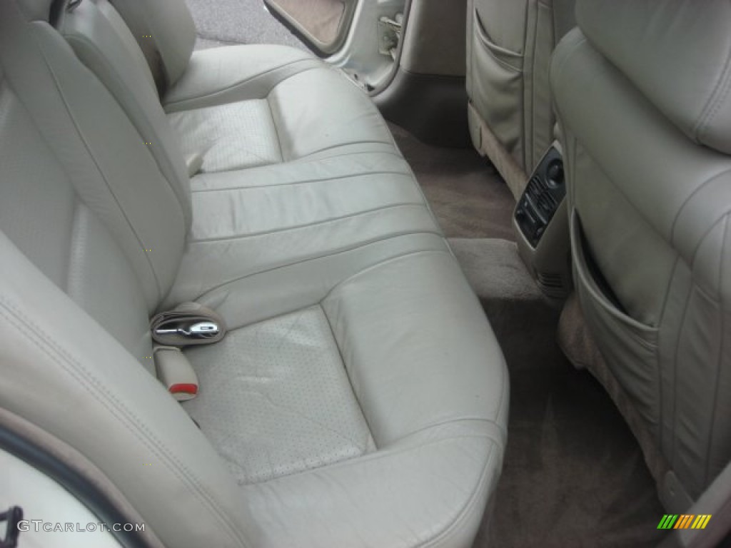 1997 Seville STS - White Diamond / Camel photo #12