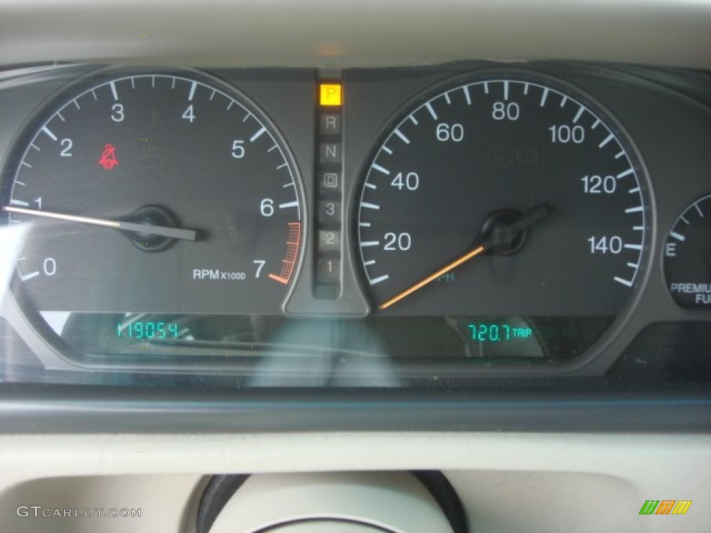 1997 Seville STS - White Diamond / Camel photo #18