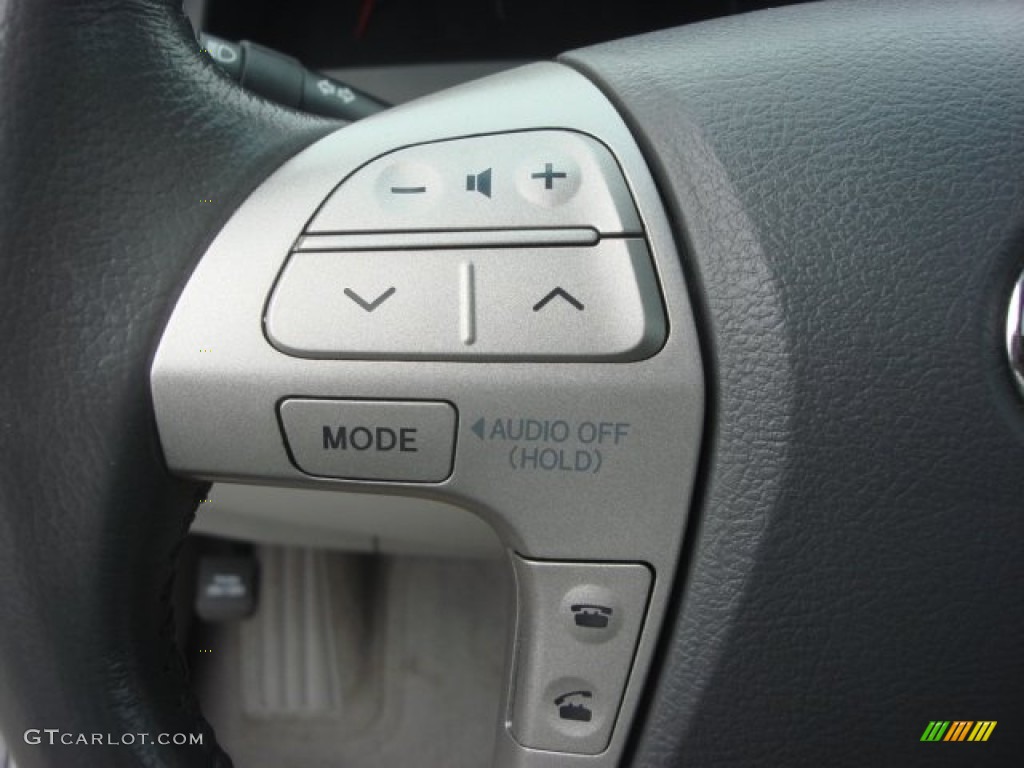 2009 Toyota Camry XLE Controls Photo #77909326