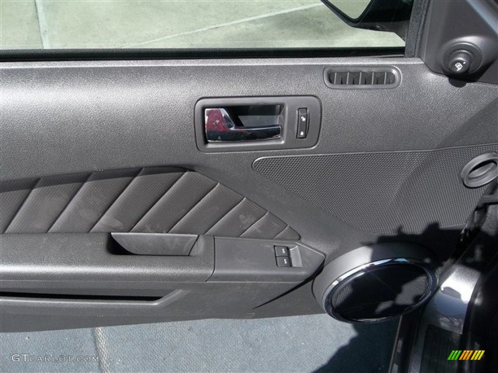 2014 Ford Mustang GT Premium Coupe Charcoal Black Door Panel Photo #77909798