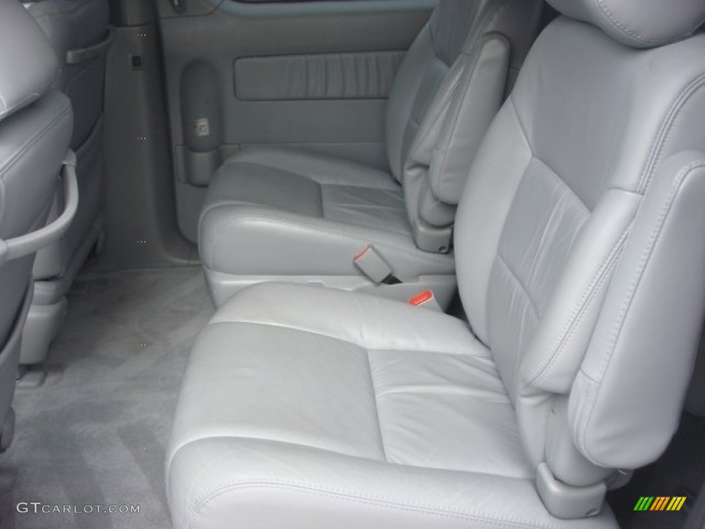 2003 Toyota Sienna XLE Rear Seat Photos