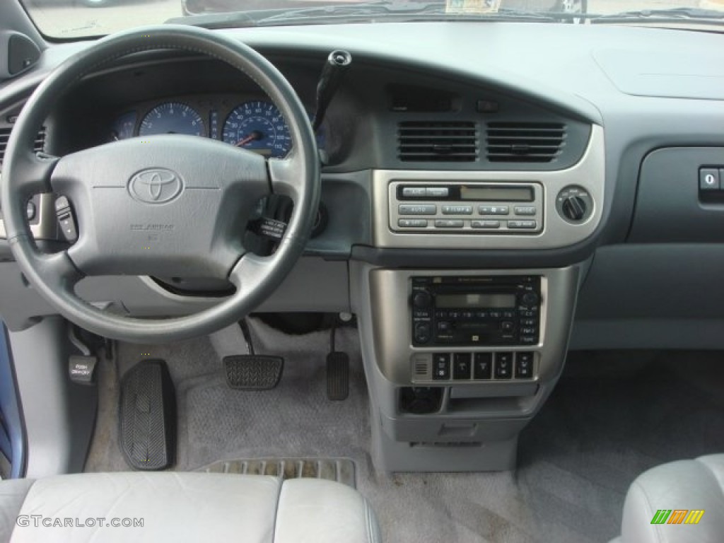 2003 Sienna XLE - Denim Blue Pearl / Gray photo #12