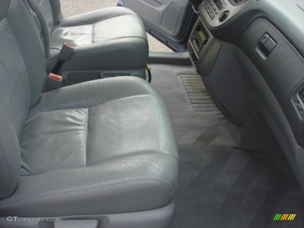 2003 Sienna XLE - Denim Blue Pearl / Gray photo #17