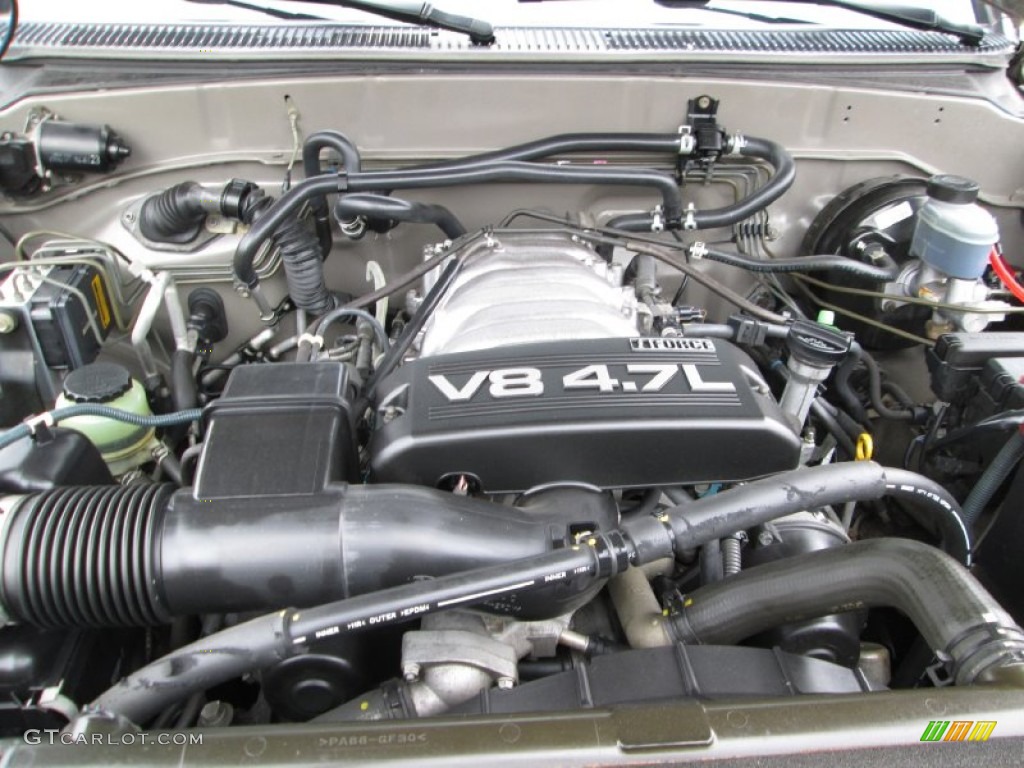 2004 Toyota Sequoia SR5 4x4 Engine Photos