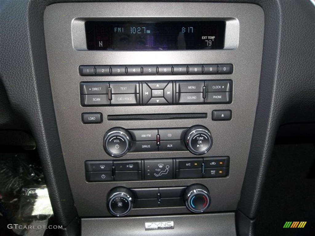 2014 Ford Mustang GT Premium Coupe Controls Photo #77910559