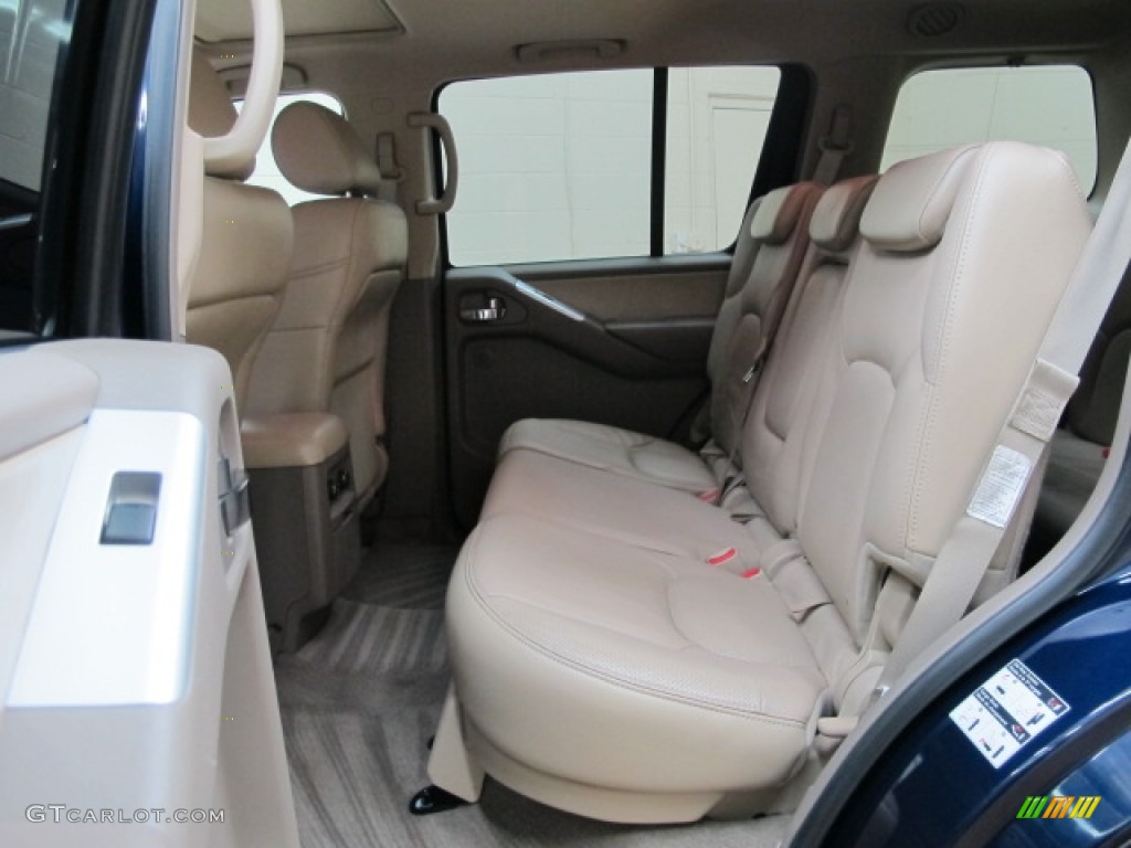 2008 Nissan Pathfinder SE V8 4x4 Rear Seat Photo #77910640