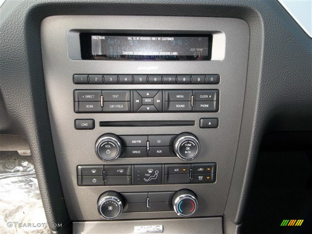2014 Ford Mustang GT Premium Coupe Controls Photo #77910868