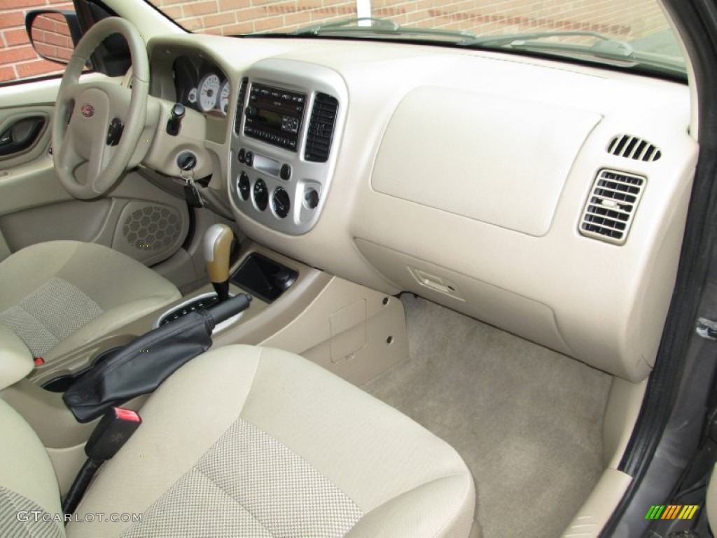 2006 Ford Escape XLT Dashboard Photos