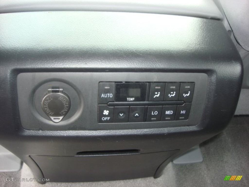 2008 Toyota Sequoia SR5 Controls Photo #77911117