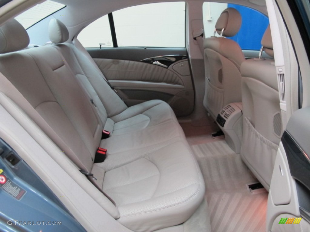 2004 Mercedes-Benz E 500 Sedan Rear Seat Photo #77911275