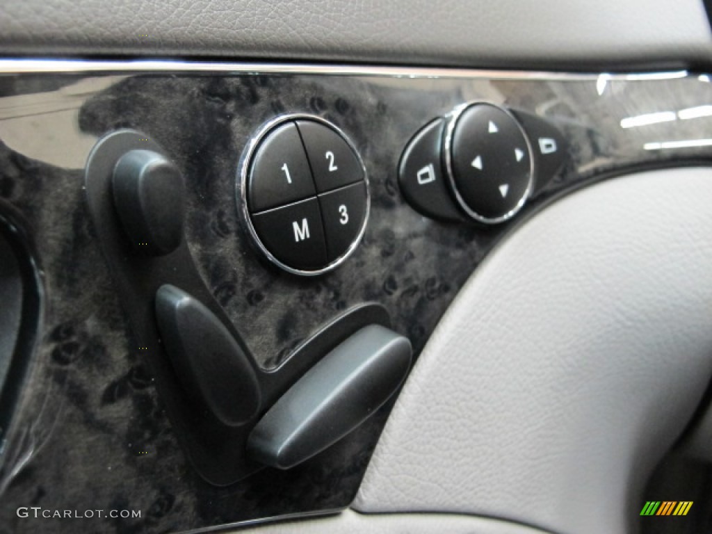 2004 Mercedes-Benz E 500 Sedan Controls Photo #77911549