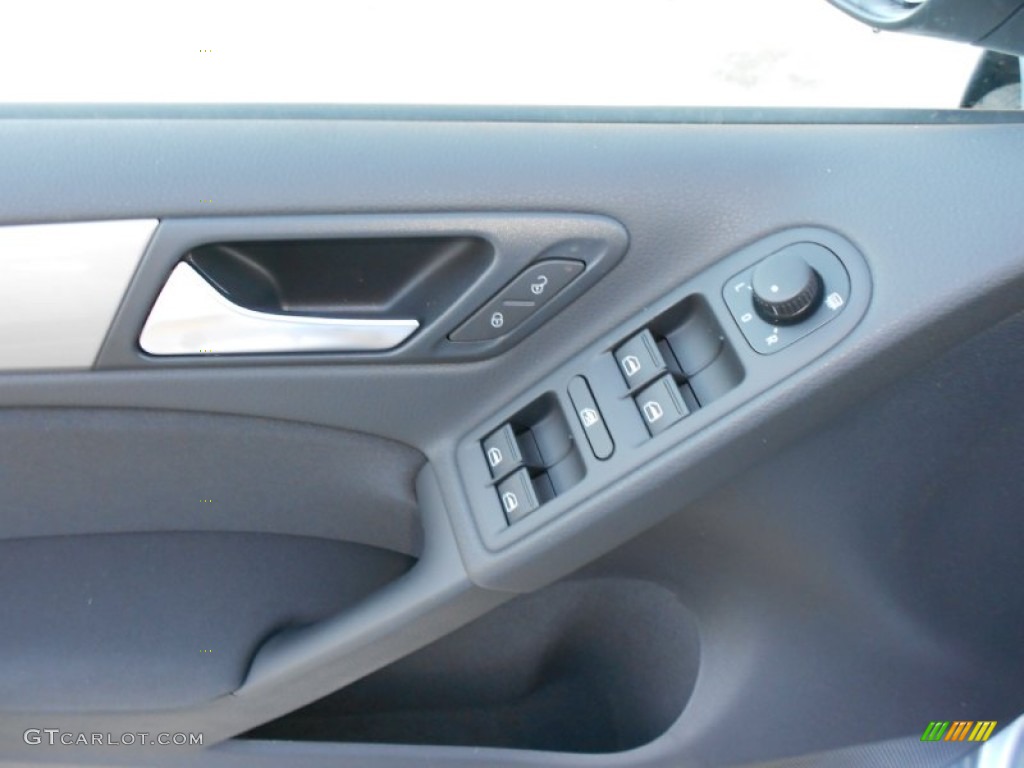 2012 Volkswagen Golf 4 Door TDI Controls Photo #77911798