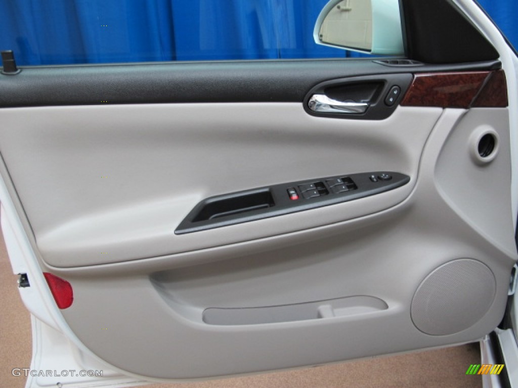 2011 Chevrolet Impala LT Gray Door Panel Photo #77912110