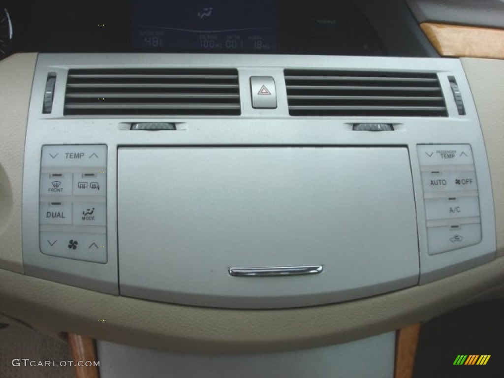 2007 Toyota Avalon XLS Controls Photo #77912479