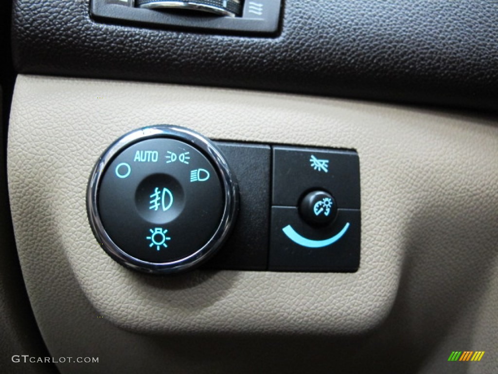 2008 Buick Enclave CXL Controls Photo #77913190