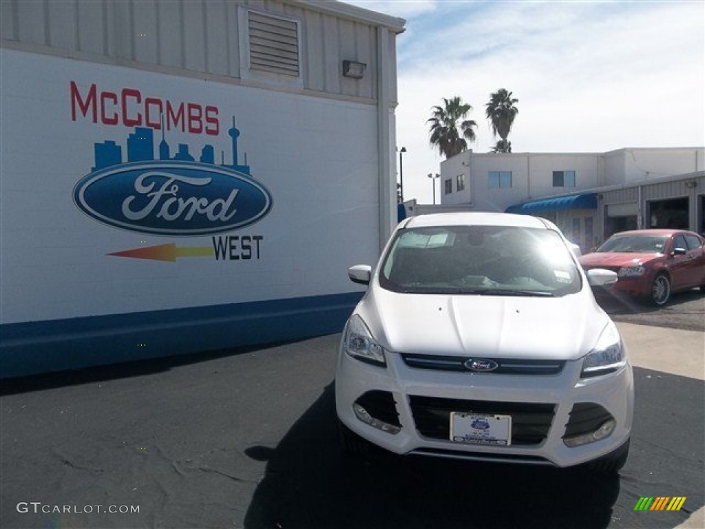 White Platinum Metallic Tri-Coat Ford Escape