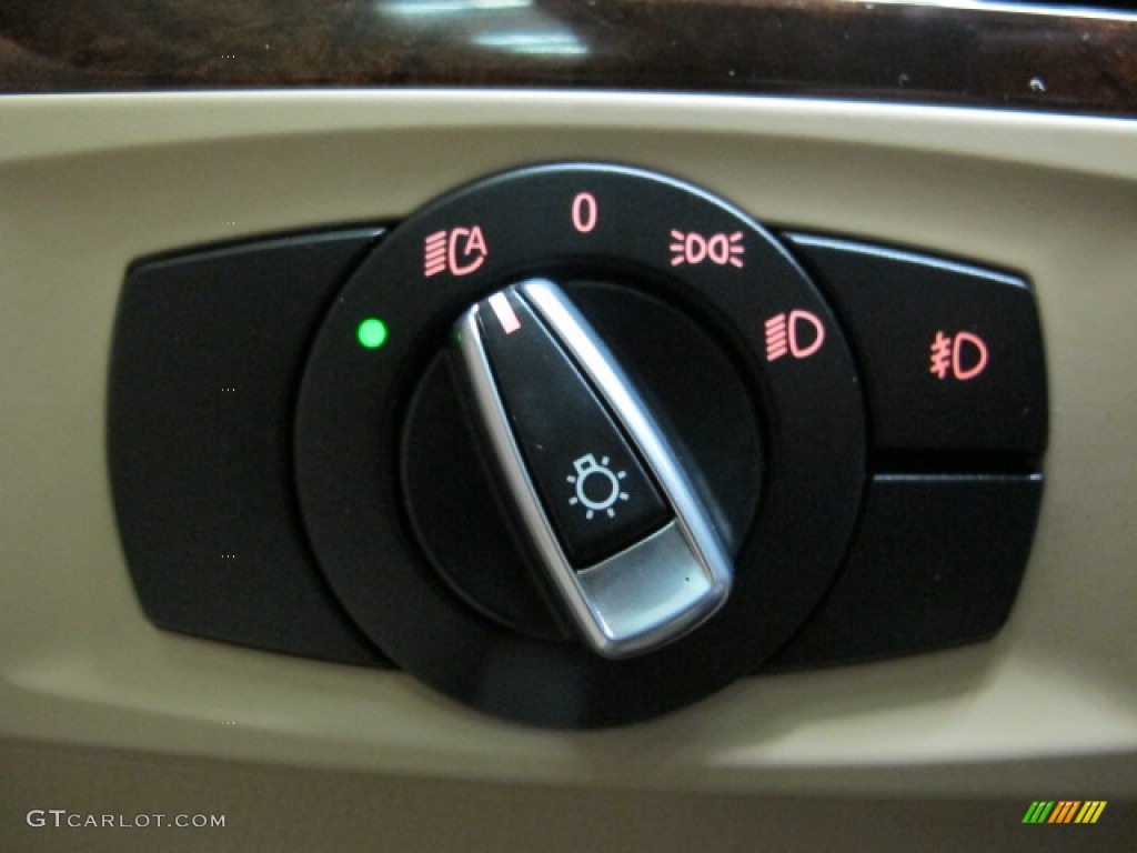 2009 BMW 3 Series 335i Sedan Controls Photo #77913766