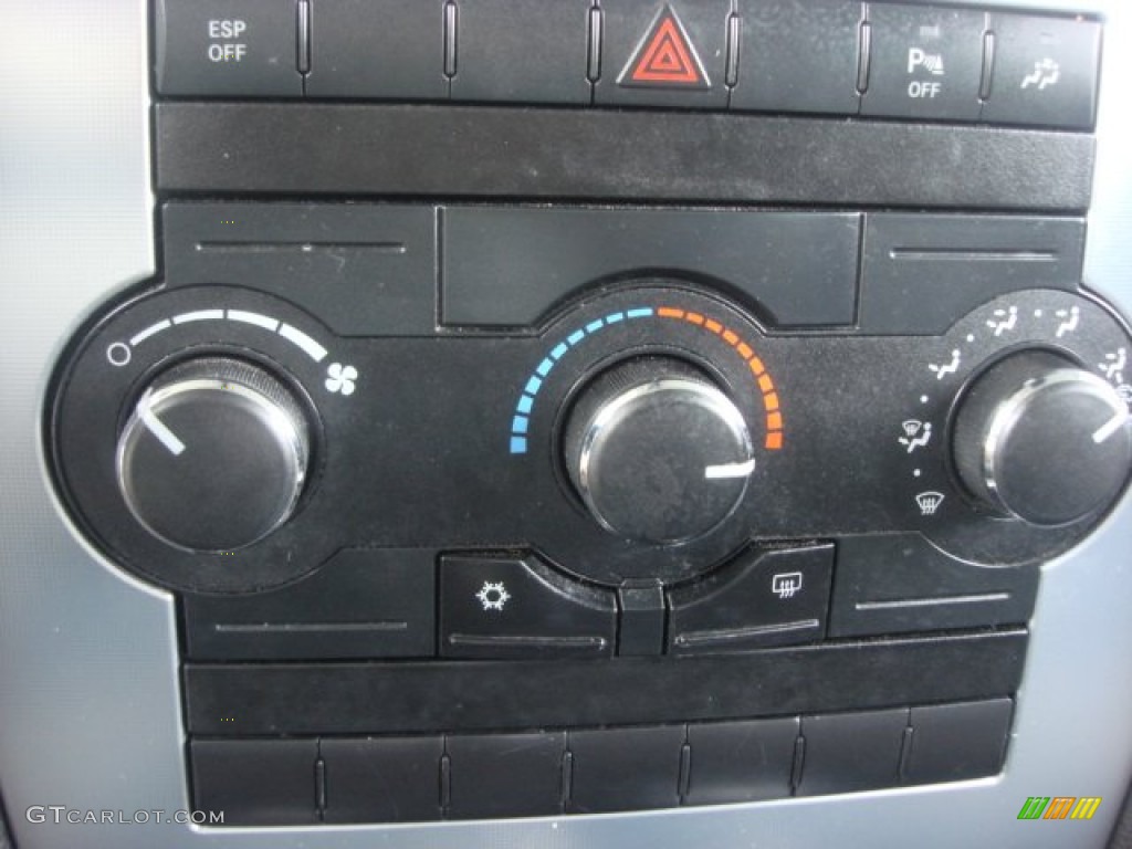 2008 Jeep Commander Sport Controls Photo #77914168