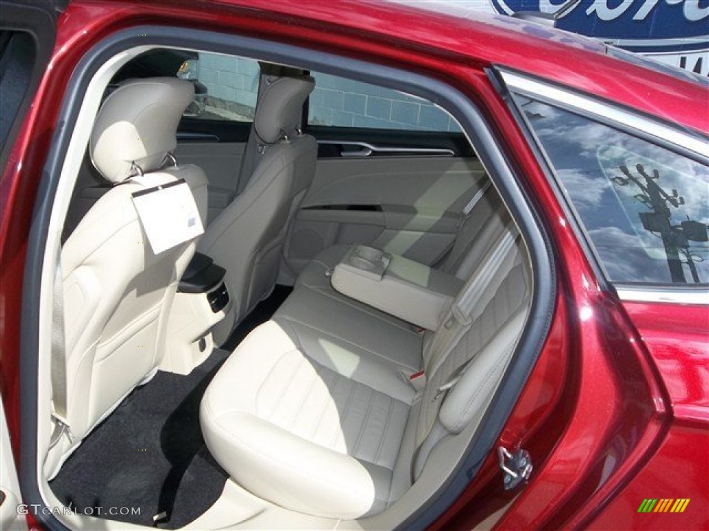 2013 Fusion SE 1.6 EcoBoost - Ruby Red Metallic / Dune photo #15