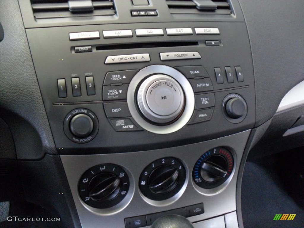 2010 Mazda MAZDA3 i Touring 4 Door Controls Photo #77920453