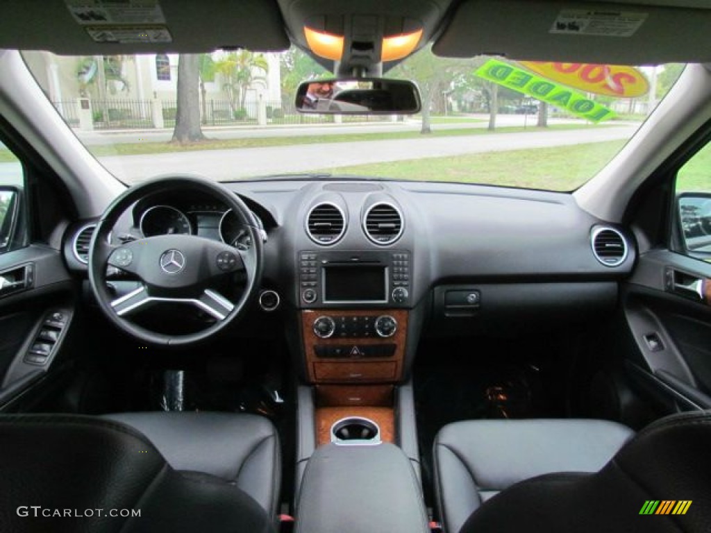 2009 Mercedes-Benz ML 350 Dashboard Photos