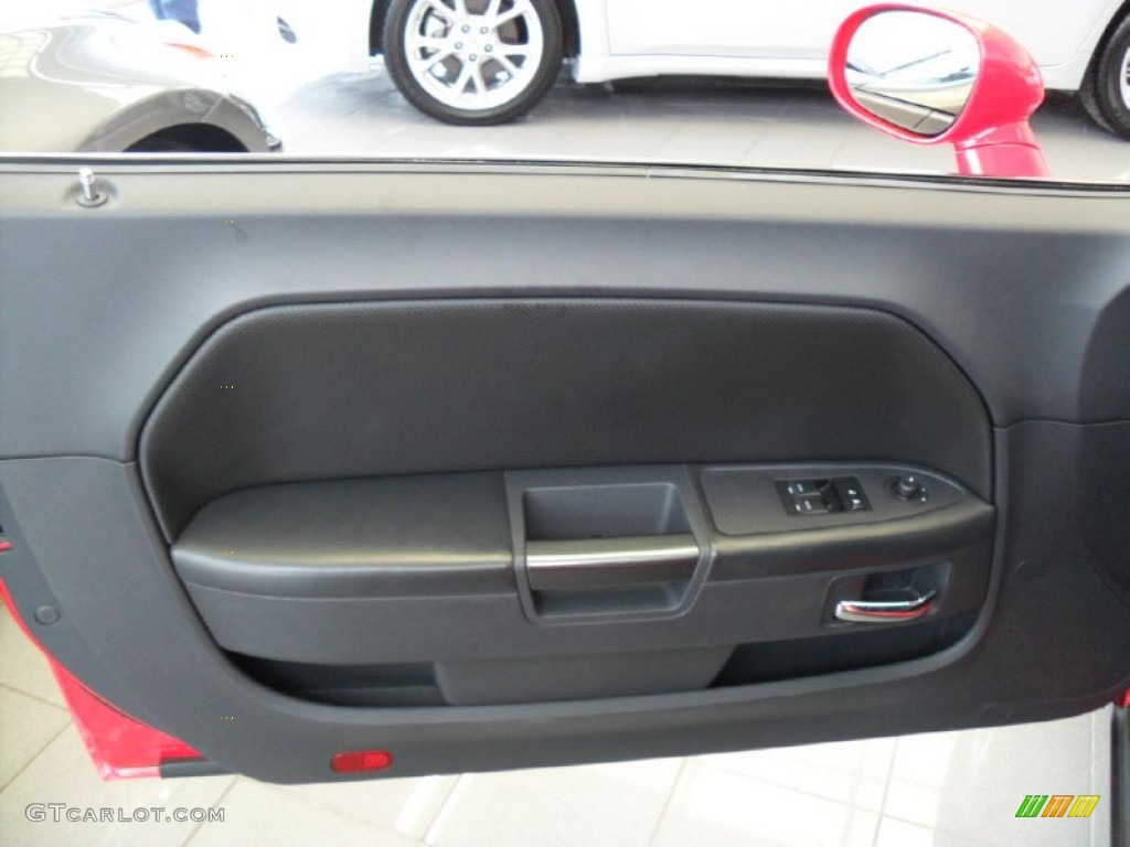 2009 Dodge Challenger R/T Dark Slate Gray Door Panel Photo #77921302