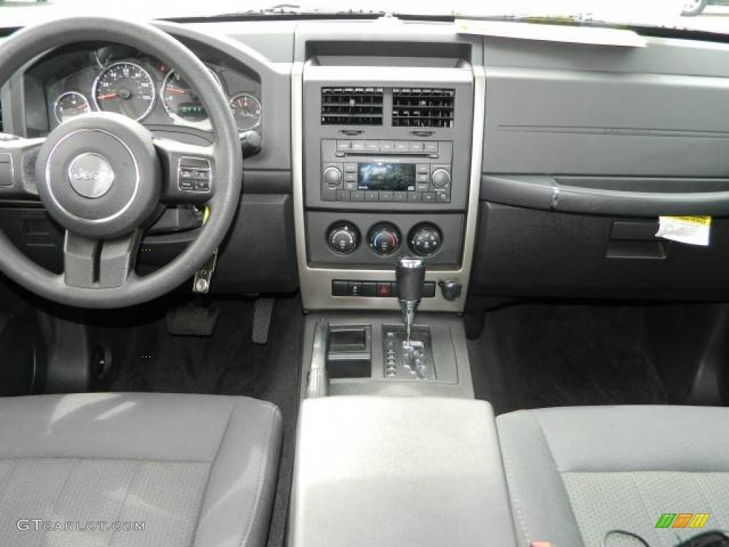 2012 Jeep Liberty Sport Dashboard Photos
